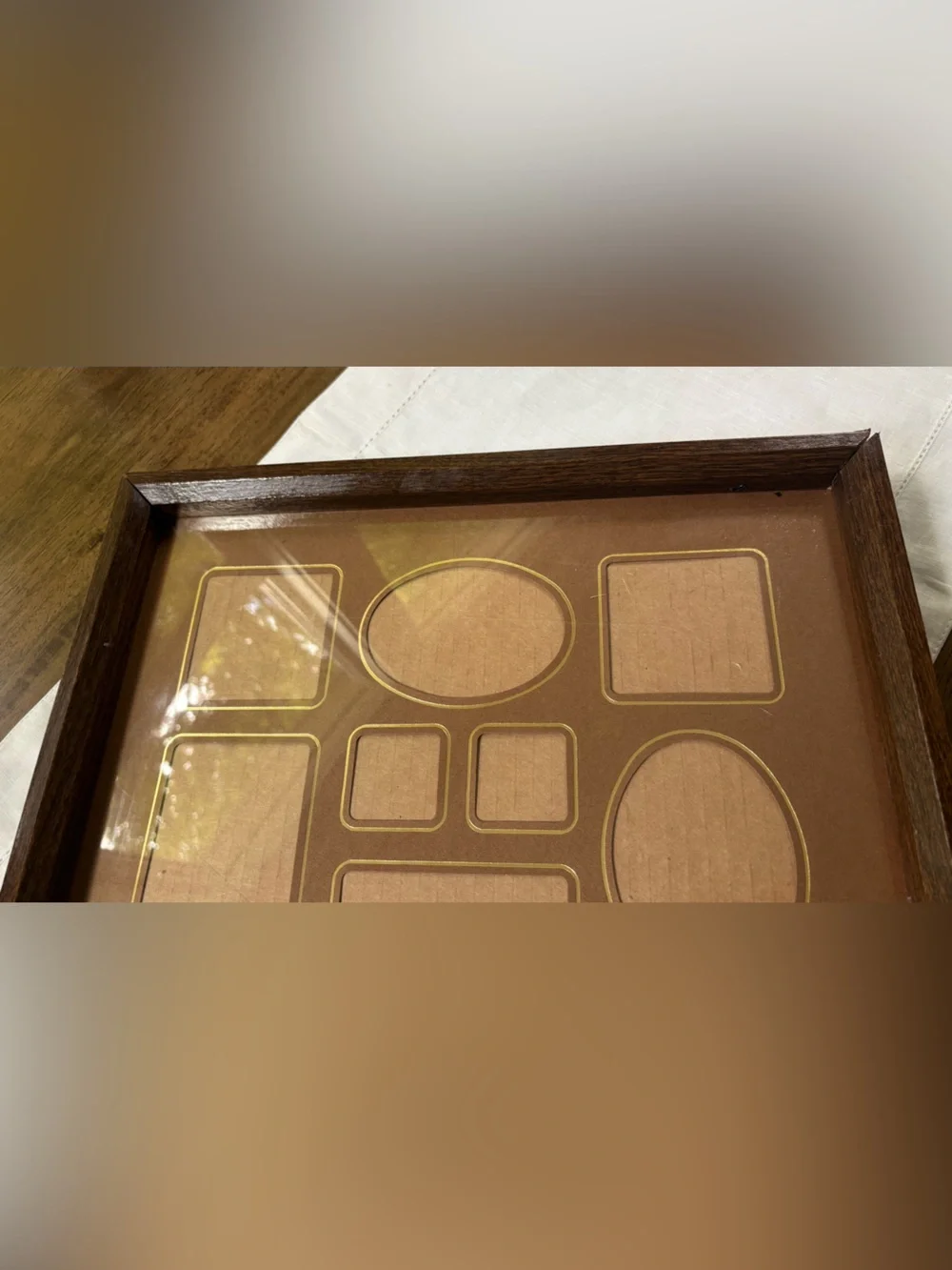 Vintage Wood-Frame Multi-Opening Photo Collage Frame in Brown and Tan